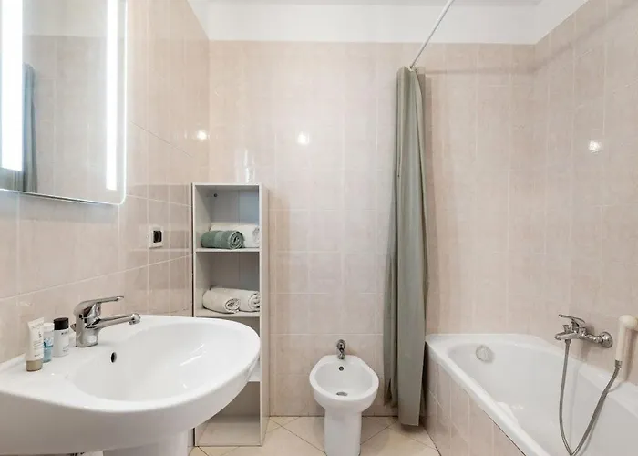 דירה Le Palacio Centre-ville - Parking Prive -terrasse מנטון